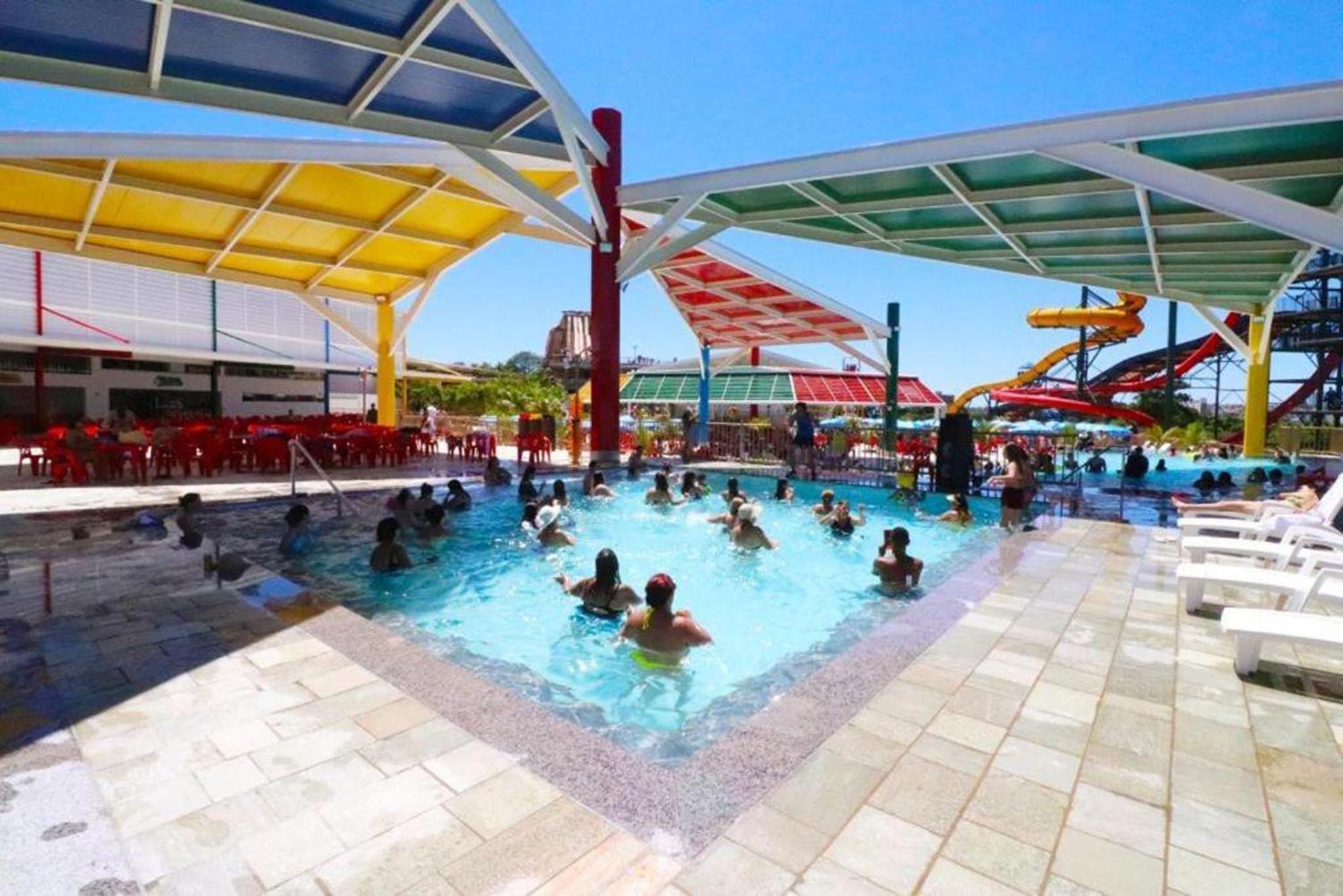 Lacqua Diroma Oficial - Diroma Acqua Park Incluido - Com Roupa De Cama E Banho Caldas Novas Exterior foto
